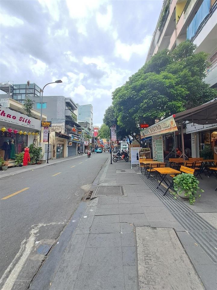 Chung cư cao cấp bùi viện khai thác airbnb dòng tiền ổn định chỉ 5.3 tỷ