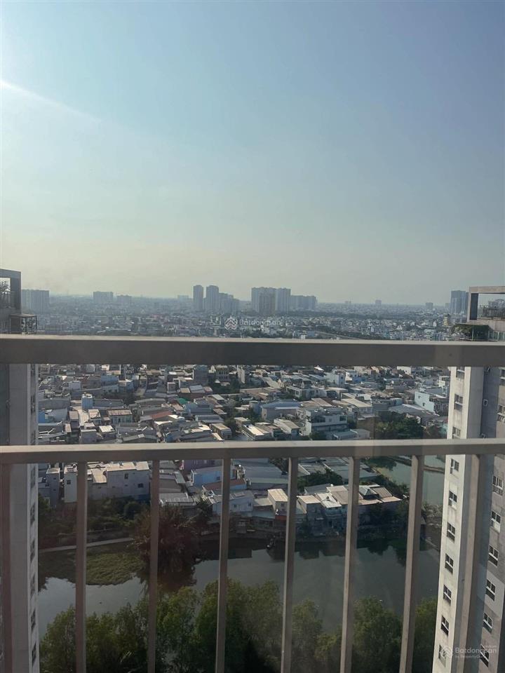 Chung cư 65m2 2pn 2wc conic riverside phường 7 quận 8. giá 3.3 tỷ