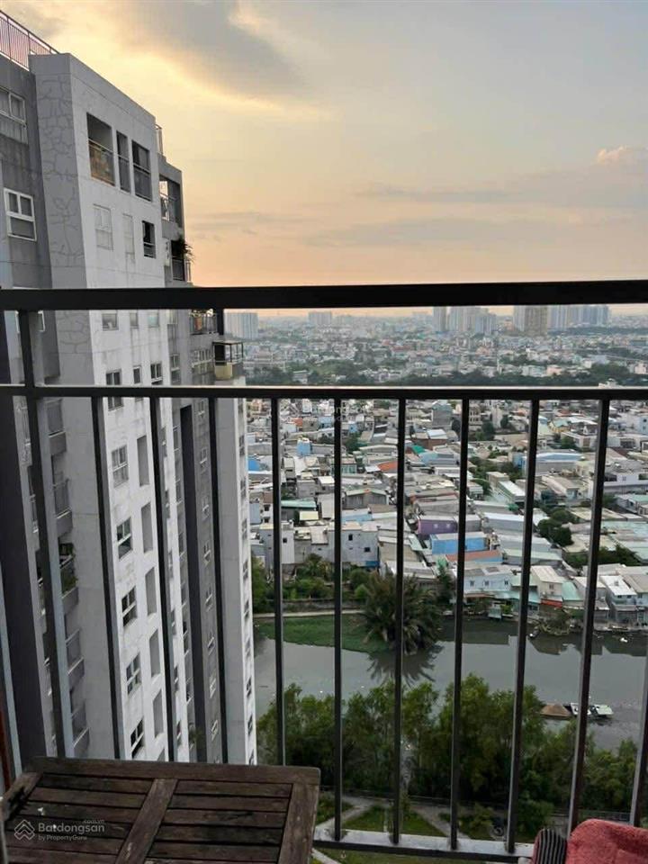 Chung cư 65m2 2pn 2wc conic riverside phường 7 quận 8. giá 3.3 tỷ