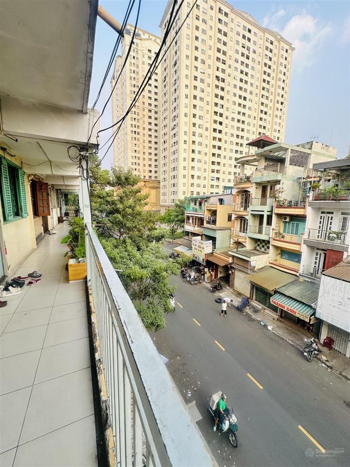 Chung cư lý thường kiệt  p7 quận 11 kế quận 10  40m2  2 tầng còn mới  2pn  2.49 tỷ