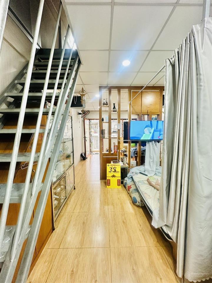 Chung cư lý thường kiệt  p7 quận 11 kế quận 10  40m2  2 tầng còn mới  2pn  2.49 tỷ