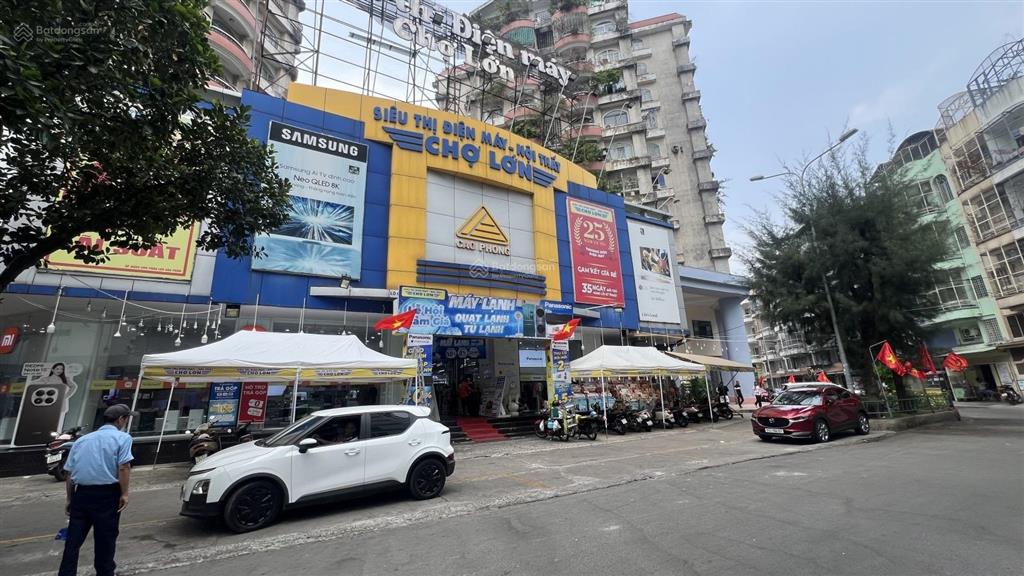 Ngay cổng bệnh viện đại học y dược chung cư trệt hùng vương 77m2 đường tản đà p11 quận 5