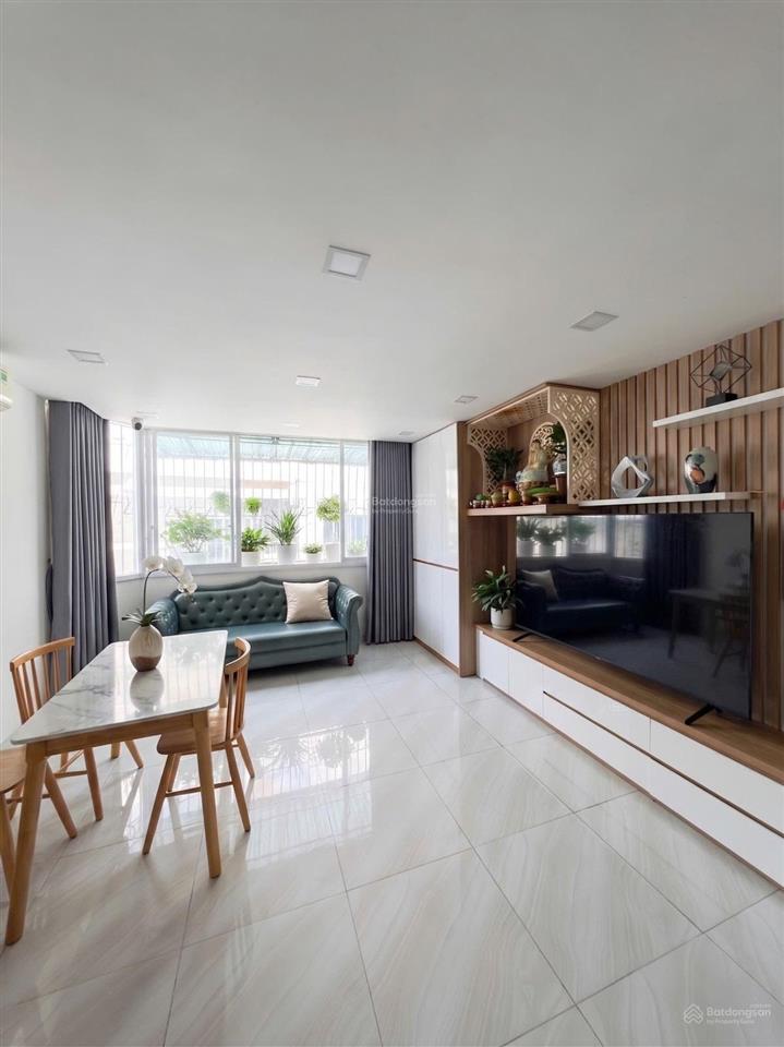 Chung cư 63m2 2pn mặt tiền đường nguyễn tri phương p8 quận 5, đối diện bệnh viện nguyễn tri phương.