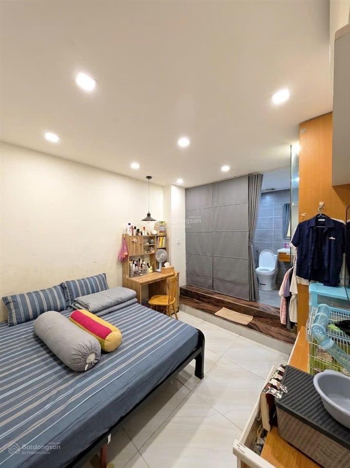 Chung cư 63m2 2pn mặt tiền đường nguyễn tri phương p8 quận 5, đối diện bệnh viện nguyễn tri phương.