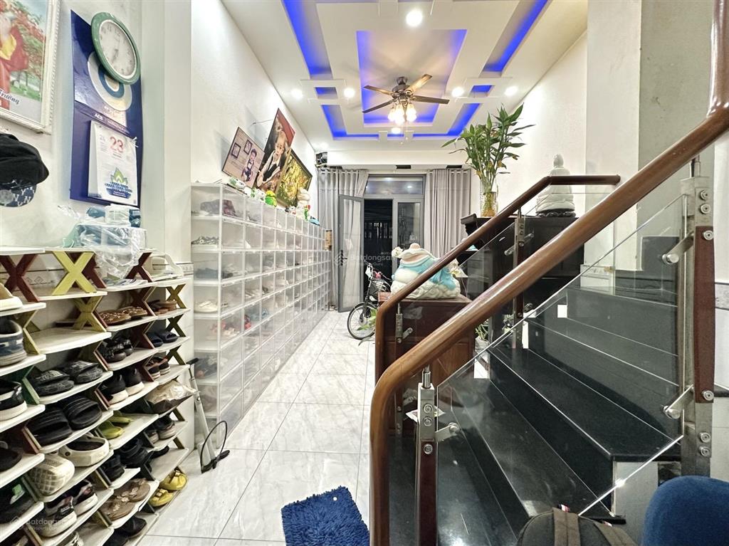 Giá tốt trong khu vực  lê văn sỹ, p14, quận 3  54m²  4 tầng, 5 phòng  giá 7.1 tỷ