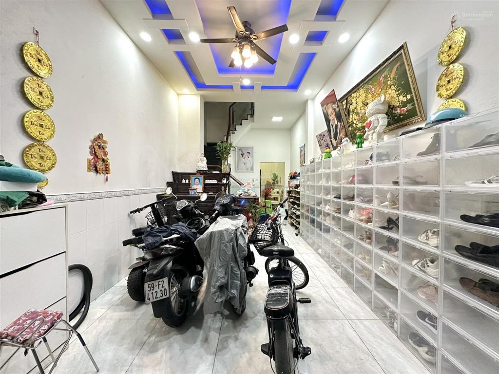 Giá tốt trong khu vực  lê văn sỹ, p14, quận 3  54m²  4 tầng, 5 phòng  giá 7.1 tỷ