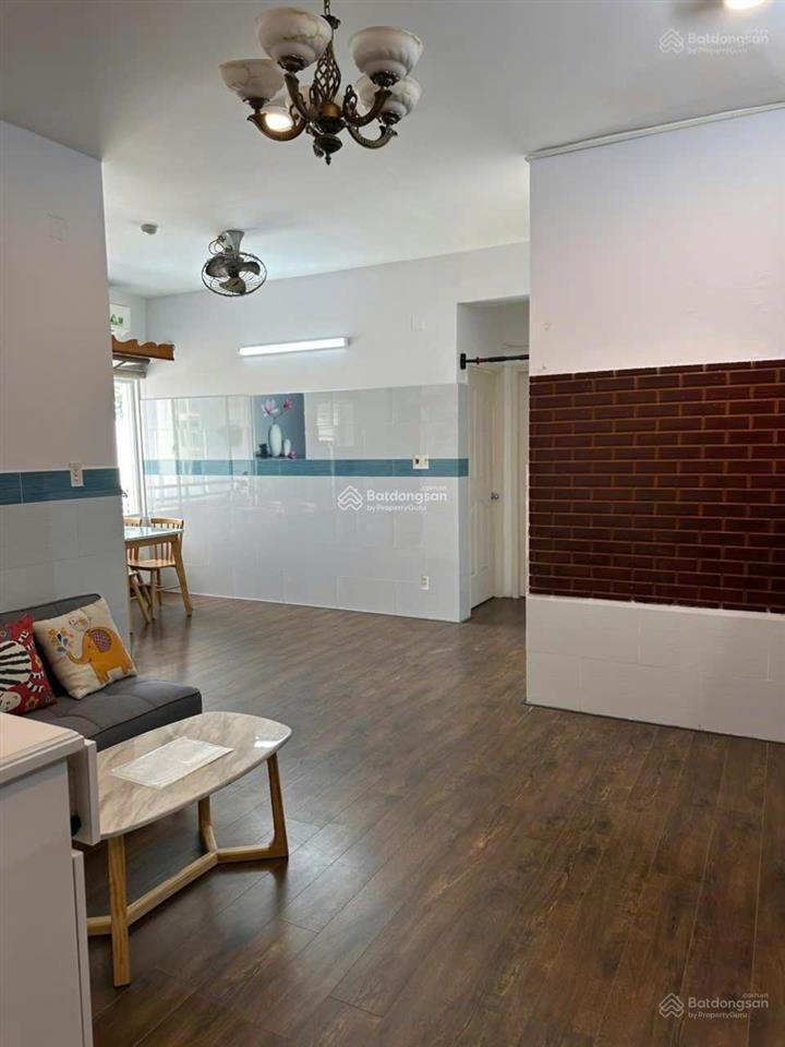 Căn hộ chung cư nguyễn kim, phường 7, quận 10, tp. hcm. dt 72m² căn góc, ban công có thang máy.
