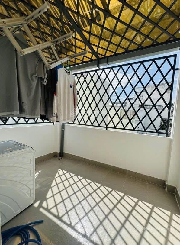 Siêu phẩm nhà đẹp hẻm ô tô vf3 quận 10  ngay 3 tháng 2  lê hồng phong  gần 50m2  4 tầng  5pn
