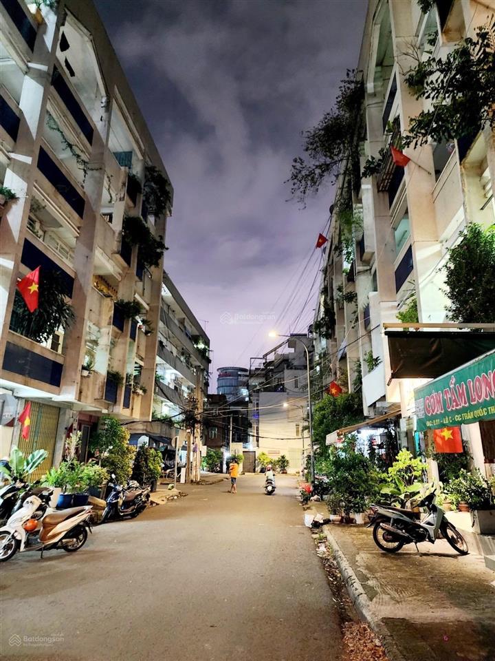Chung cư trần quốc thảo p9 quận 3 ngay lê văn sỹ, hoàng sa  diện tích 45m2  tặng hết nội thất