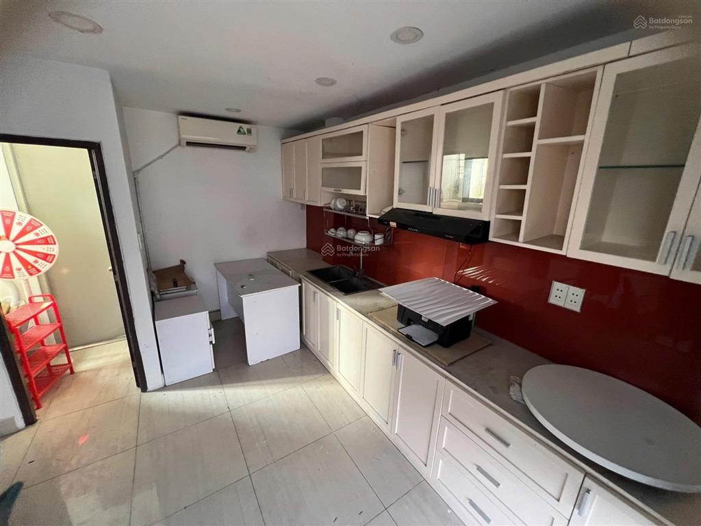 Nhà mặt tiền điện biên phủ  đa kao  quận 1  nhà 4 tầng 4x6m 24m2 không quy hoạch và lộ giới