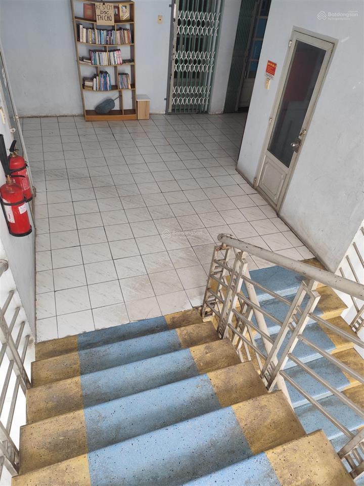 Chung cư phú lợi  70m2 2pn  thang máy  vị trí phạm thế hiển p.bình đông (p7, q8 cũ)