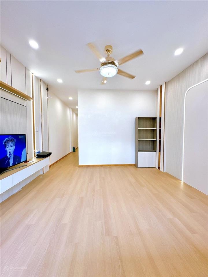 Trung tâm q10  chung cư 2pn 60m2 gần bv hùng vương, ngay lý thường kiệt giao ba tháng hai quận 10