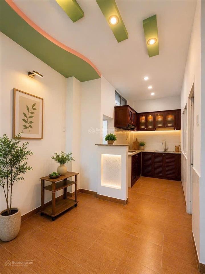 Ngay nam kỳ khởi nghĩa quận 3 giáp quận 1, 45m2 4 tầng 5pn ngay khách sạn lavela nổi tiếng