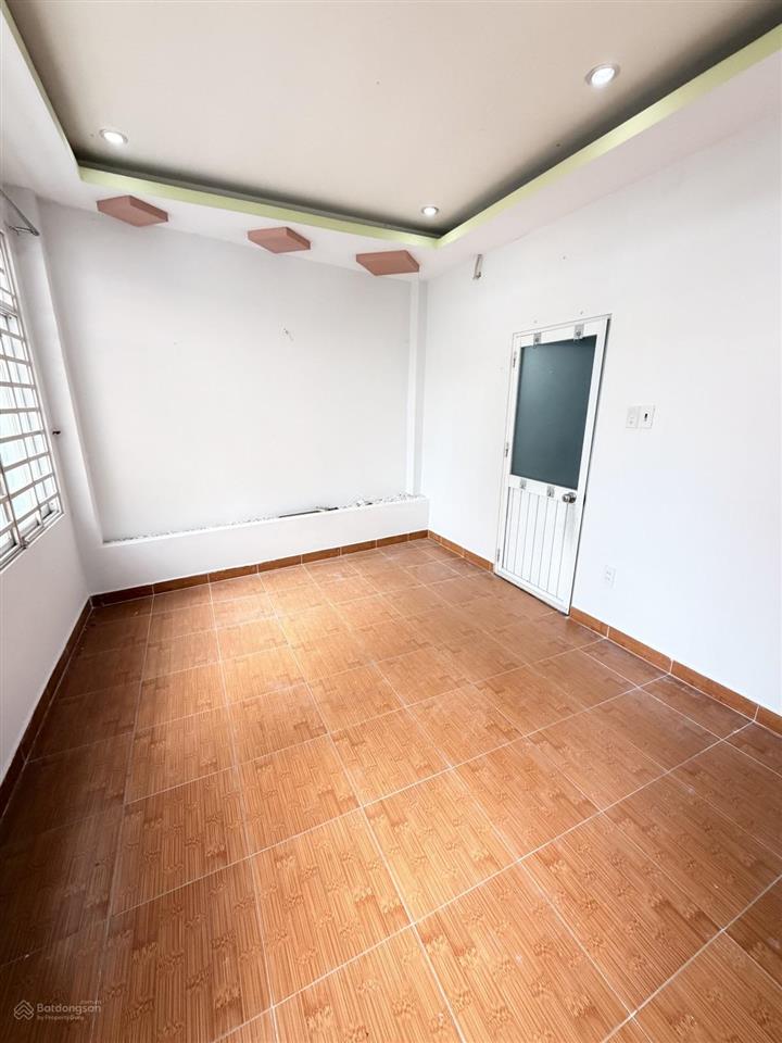 Ngay nam kỳ khởi nghĩa quận 3 giáp quận 1, 45m2 4 tầng 5pn ngay khách sạn lavela nổi tiếng
