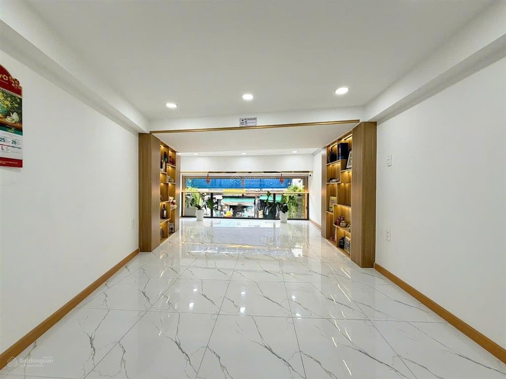 Mặt tiền phan văn trị, p11, bình thạnh  63m2 (5.3x18)  trệt, 3 lầu, sân thượng  sổ hồng riêng