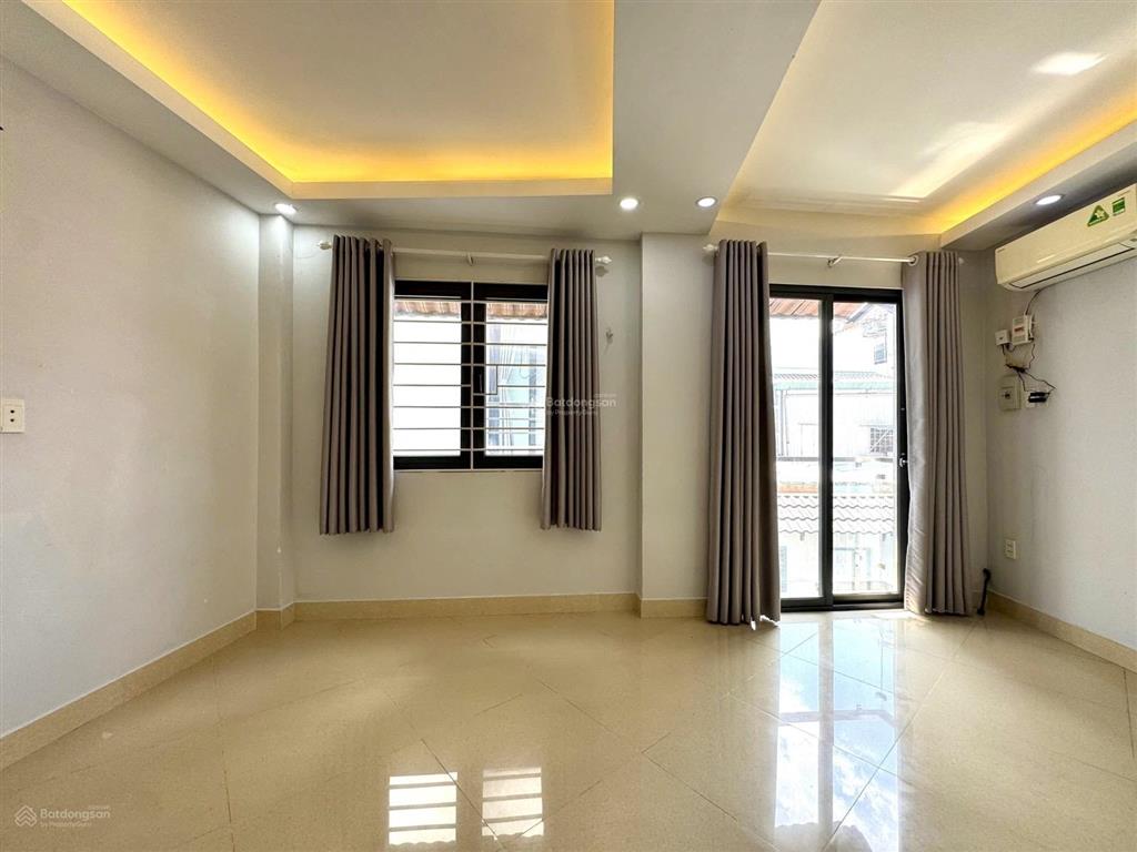 6 tầng khu vip quận 3  trần quang diệu phường 14 quận 3  dt 32m2 ngang 5.1m nở hậu 6.3m dài 5.6m