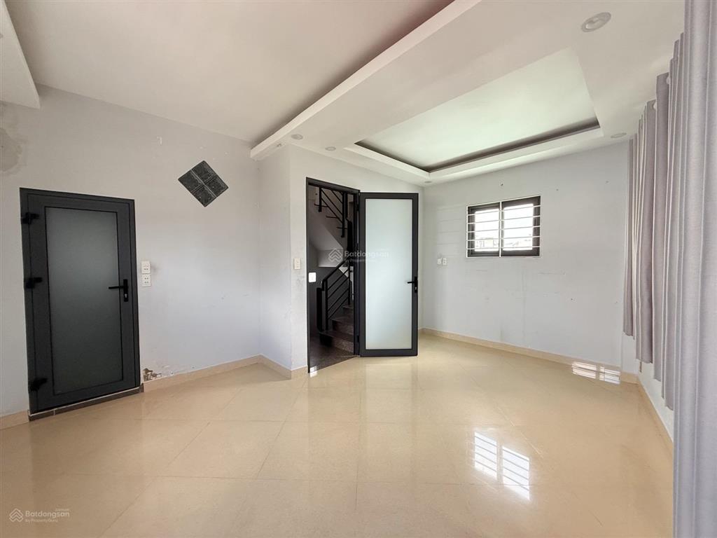 6 tầng khu vip quận 3  trần quang diệu phường 14 quận 3  dt 32m2 ngang 5.1m nở hậu 6.3m dài 5.6m