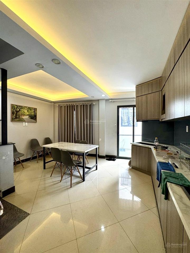 6 tầng khu vip quận 3  trần quang diệu phường 14 quận 3  dt 32m2 ngang 5.1m nở hậu 6.3m dài 5.6m