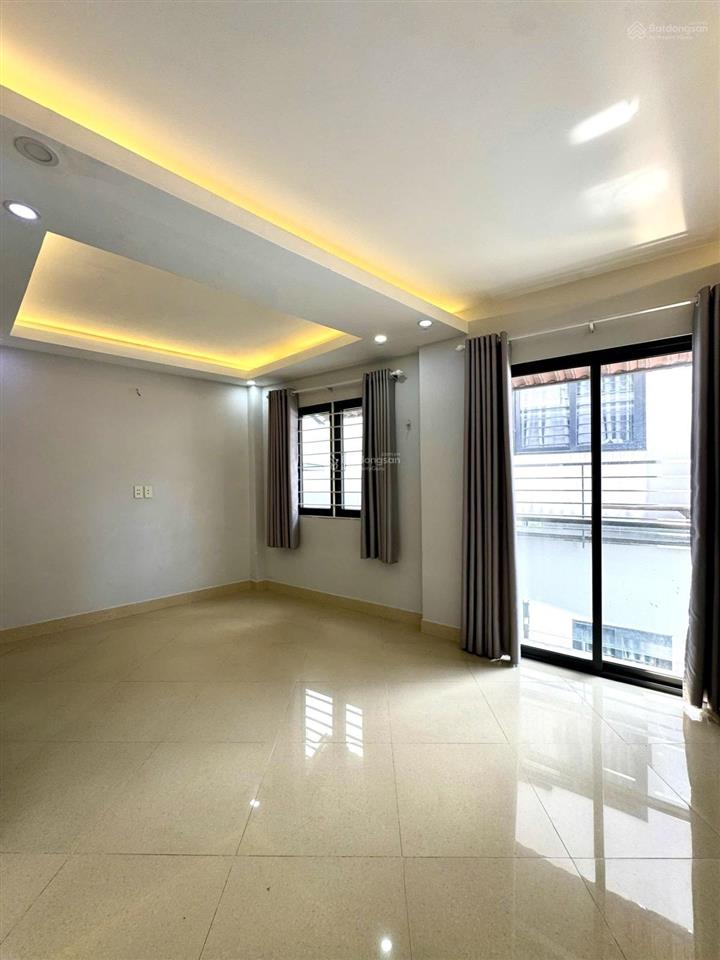 6 tầng khu vip quận 3  trần quang diệu phường 14 quận 3  dt 32m2 ngang 5.1m nở hậu 6.3m dài 5.6m