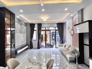 Nhà mới đẹp  khu vip q5  5m x 9m  3 tầng 4pn 3wc  an dương vương p4 q5 diện tích sử dụng 130m2