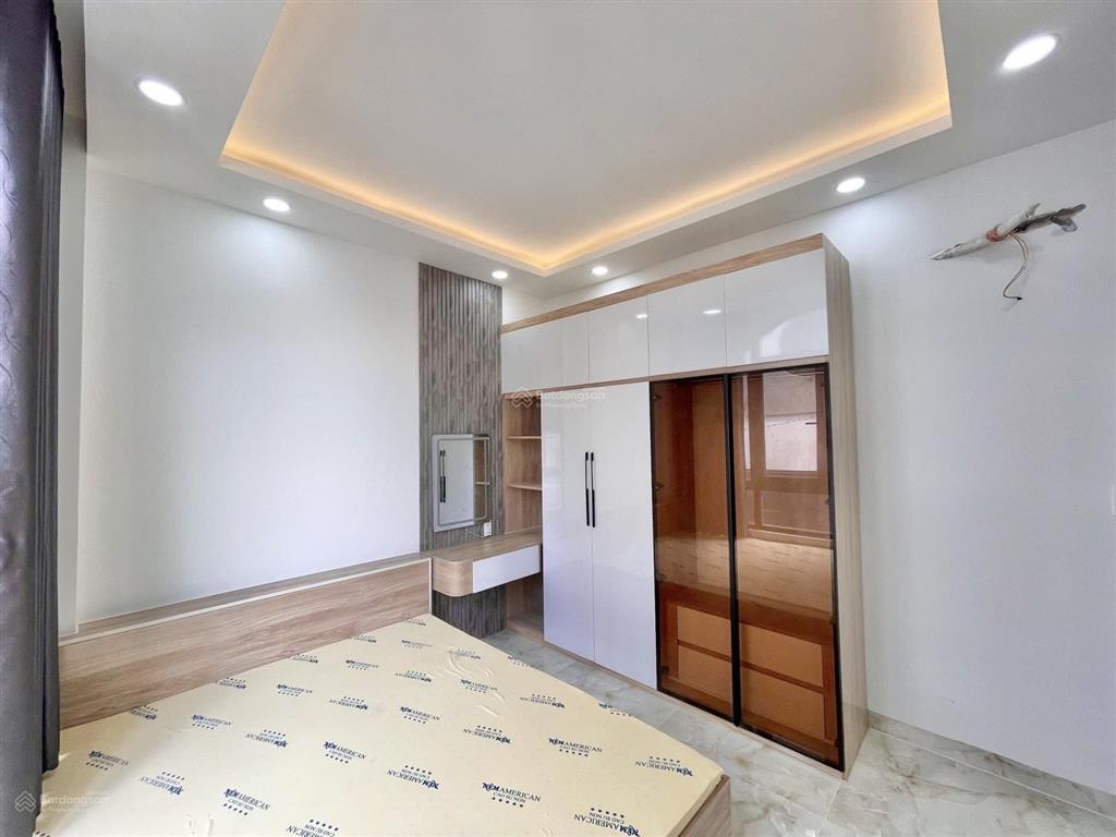 Nhà mới đẹp  khu vip q5  5m x 9m  3 tầng 4pn 3wc  an dương vương p4 q5 diện tích sử dụng 130m2