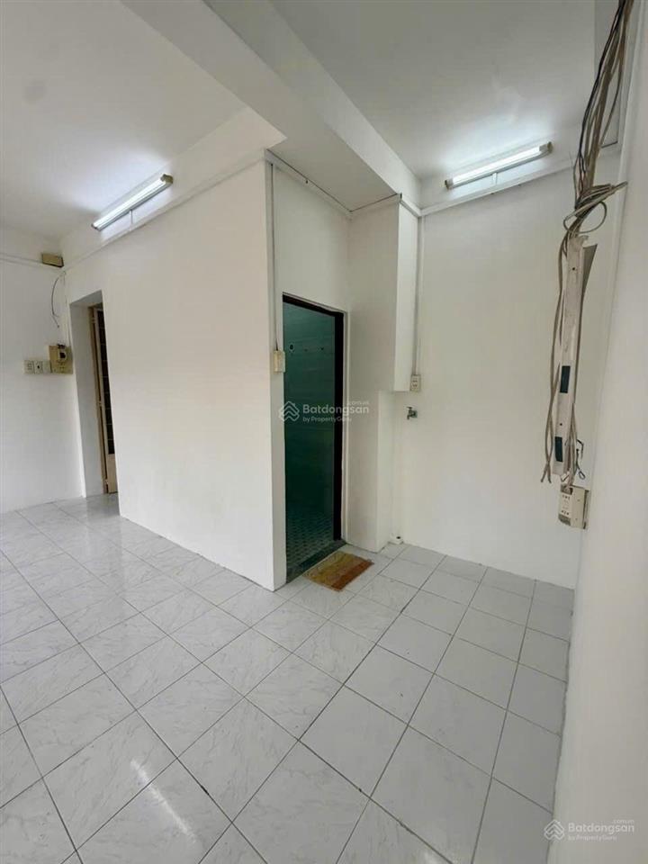 Căn hộ 39m² phan xích long có thang máy, ban công. vài phút đến bv hoàn mỹ, đh ngoại thương cs2