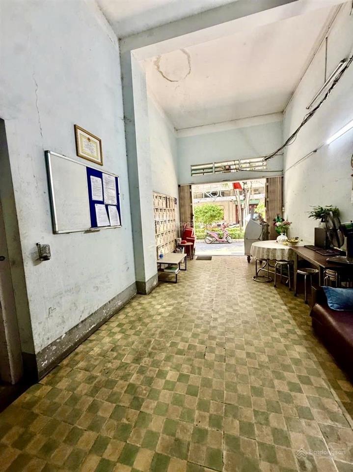 Căn hộ 39m² phan xích long có thang máy, ban công. vài phút đến bv hoàn mỹ, đh ngoại thương cs2