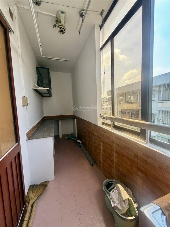 Căn hộ 39m² phan xích long có thang máy, ban công. vài phút đến bv hoàn mỹ, đh ngoại thương cs2