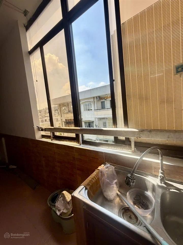 Căn hộ 39m² phan xích long có thang máy, ban công. vài phút đến bv hoàn mỹ, đh ngoại thương cs2