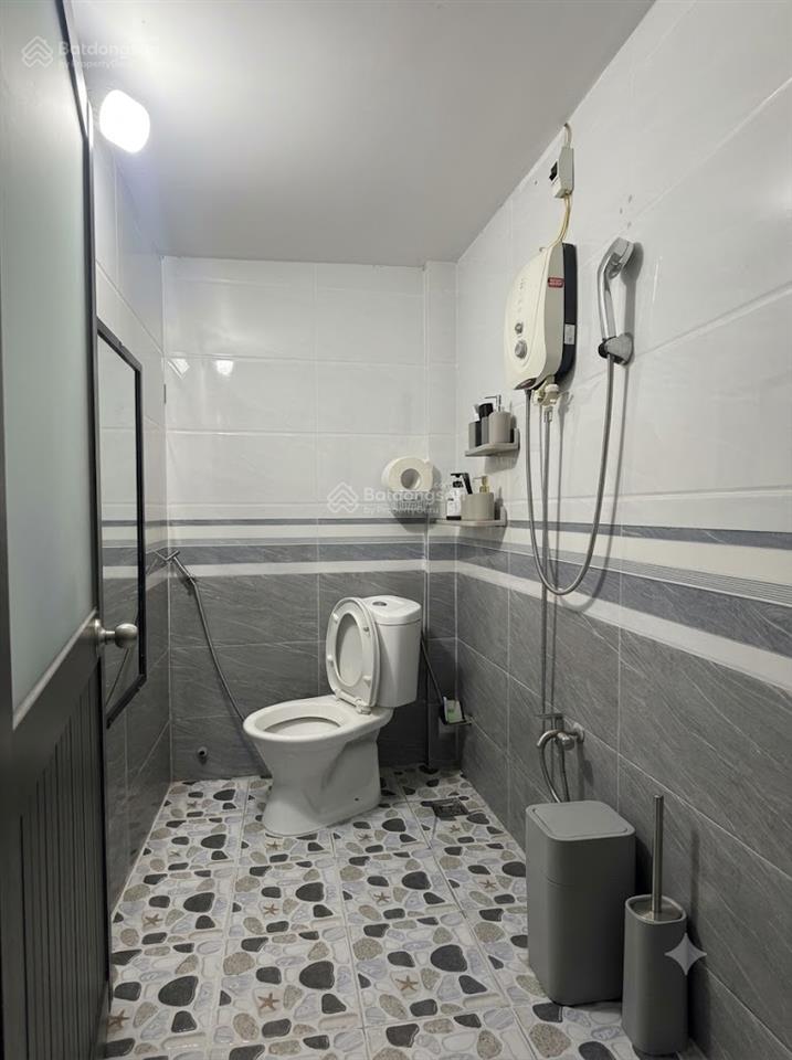 Căn hộ 30m2 duy tân phường 8 tân bình  căn hộ có gác lửng, 1 wc. sổ hồng riêng  1.5 tỷ