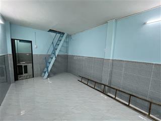Nhà 2 tầng 28.3m2 lý thái tổ, cư xá đường sắt phường 1 quận 3 5m ra hẻm xe hơi và 100m ra vòng xoay