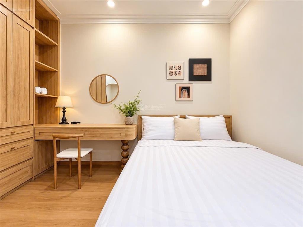 Nhà phố quận 1  2 tầng vị trí hồ hảo hớn  gần trần hưng đạo bùi viện chợ cô giang 42m2 dtsd 83m2