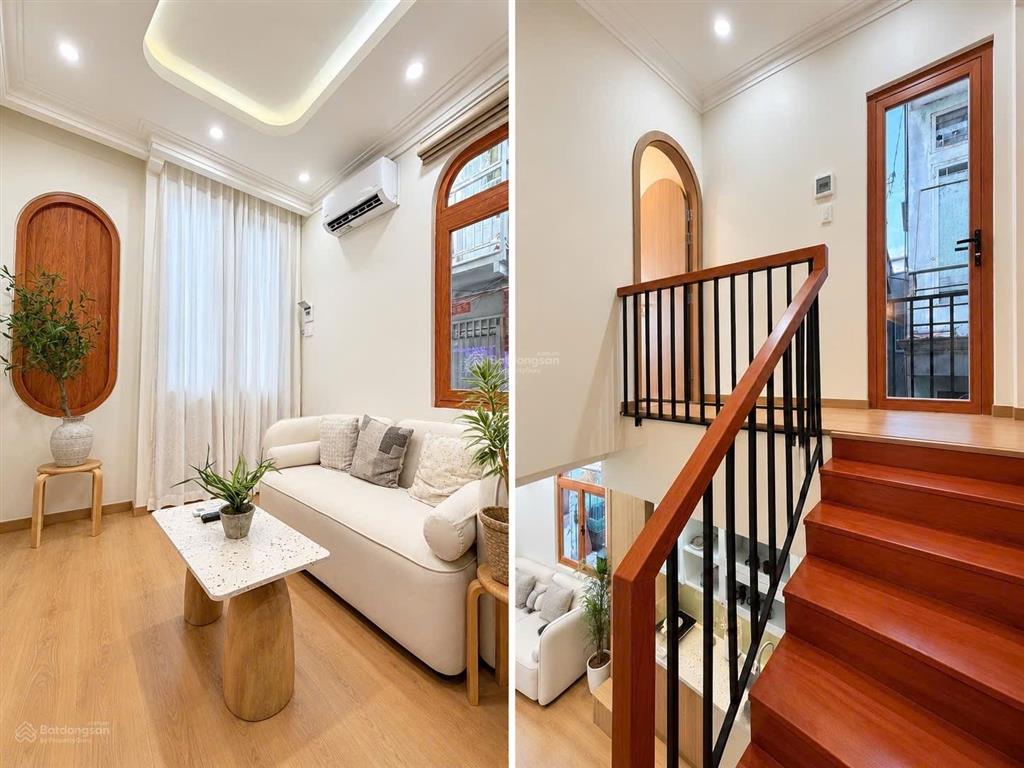 Nhà phố quận 1  2 tầng vị trí hồ hảo hớn  gần trần hưng đạo bùi viện chợ cô giang 42m2 dtsd 83m2
