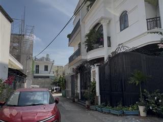 Hiếm  bán căn 2 mặt tiền, 4 tầng chia làm 2 căn nhà  kdc đồng bộ đẹp ngang bề thế 5.8m