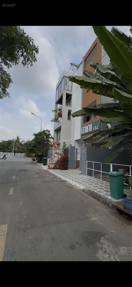 Đất sát đảo kim cương, sát bờ sông, trương văn bang, gần sala, thủ thiêm
