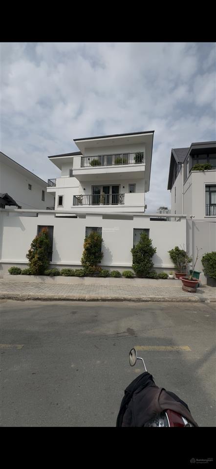 Đất sát đảo kim cương, sát bờ sông, trương văn bang, gần sala, thủ thiêm