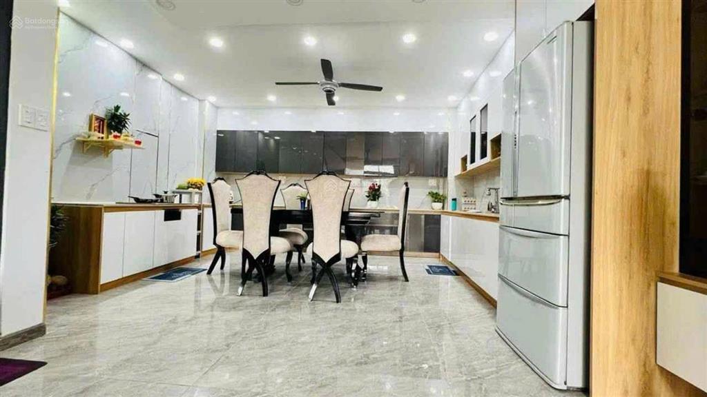 Nhanh tay deal tốt  giá hời  sắp chốt giảm 600tr nhà đẹp 5 tầng trung tâm quận 2