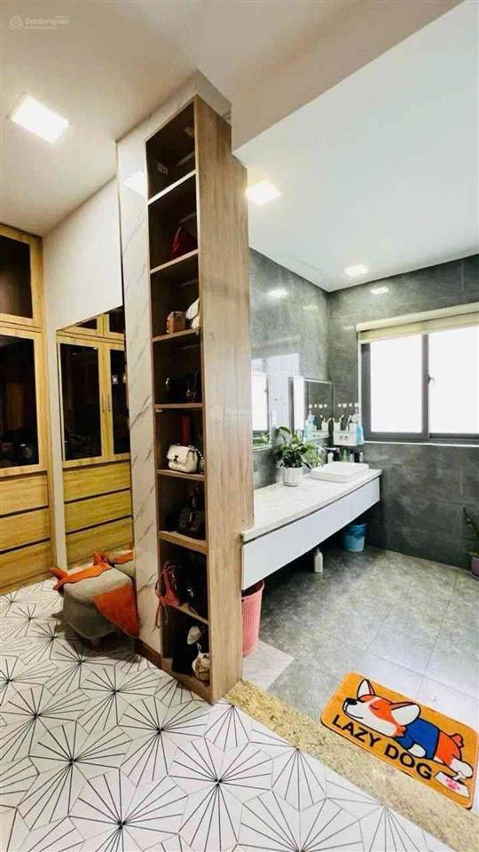 Nhanh tay deal tốt  giá hời  sắp chốt giảm 600tr nhà đẹp 5 tầng trung tâm quận 2