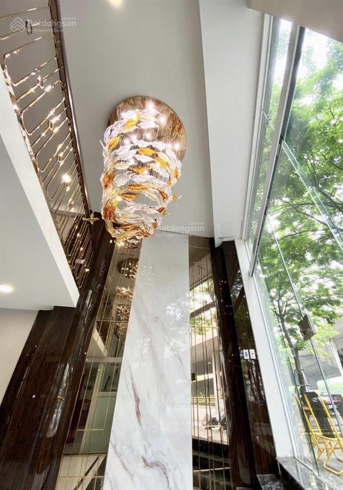 Bán nhà phạm tuấn tài  cg  5t thang máy  66m2  phân lô  ôtô vào nhà đỗ cửa ngày đêm. 25 tỷ