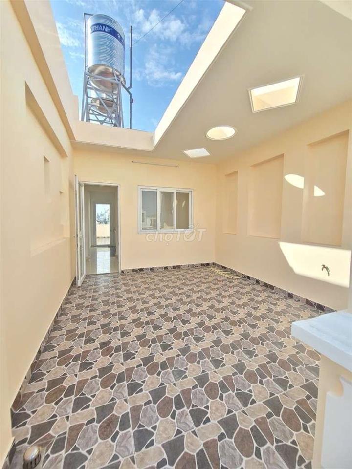 BÁN GẤP NHÀ MỚI 4 TẦNG TRƯỜNG CHINH, Q12 - HẺM 5M - 83M²- 8.5 TỶ