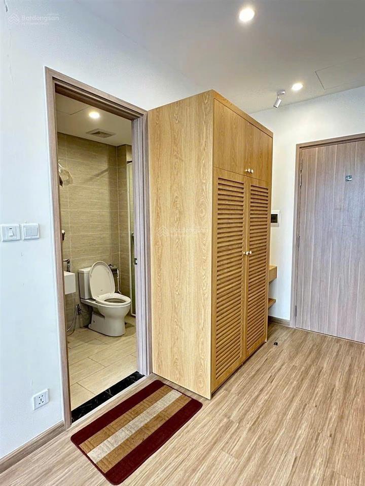 Chính chủ bán căn studio sa3  vinhomes smart city