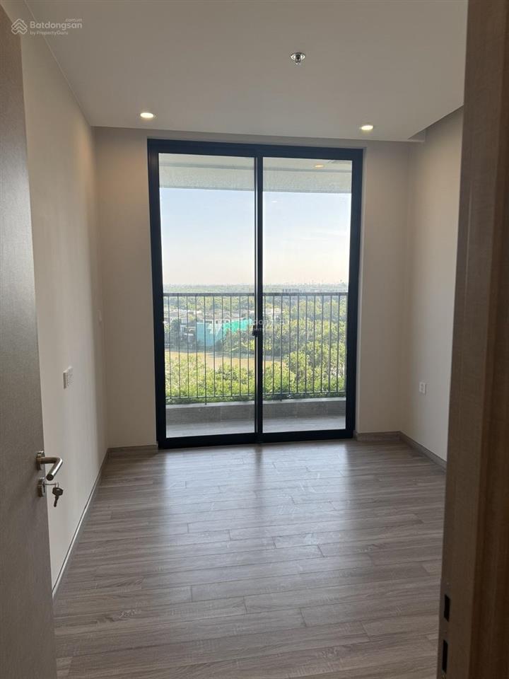 Cần bán căn hộ 3n 2vs sân vườn rộng toà sky forest. ecopark. 0866 433 ***