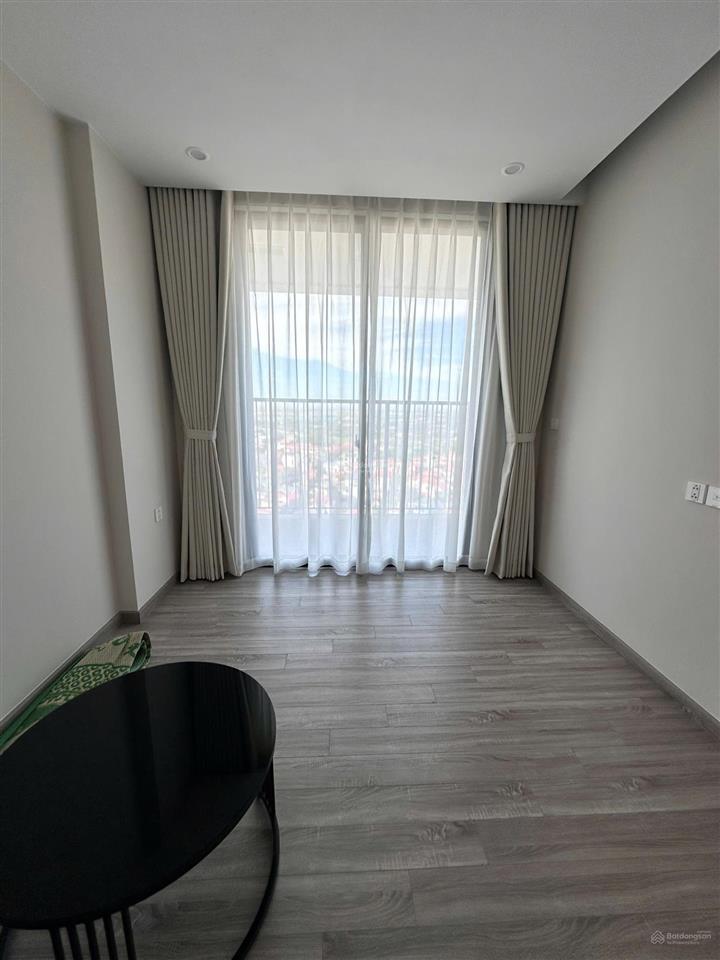 Cần bán căn hộ 2n2vs sân vườn rộng 20m toà sky forest. ecopark. 0866 433 ***