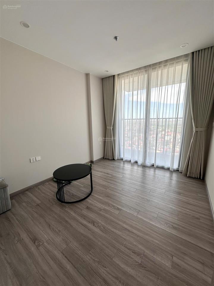 Cần bán căn hộ 2n2vs sân vườn rộng 20m toà sky forest. ecopark. 0866 433 ***