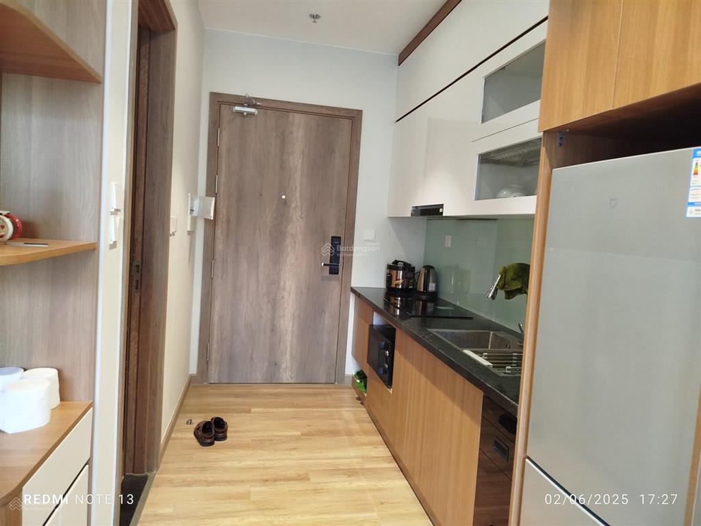 Cần bán căn studio rộng 32m2 tòa l2 landmark ecopark. 0866 433 ***