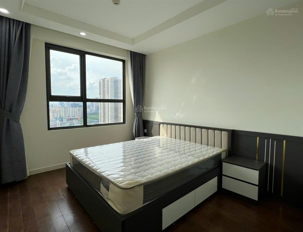 Cần tiền tiêu tết, bán nhanh căn hộ toà c3, 3 ngủ gía 14,9 tỷ có thương lượng. 0857 242 ***