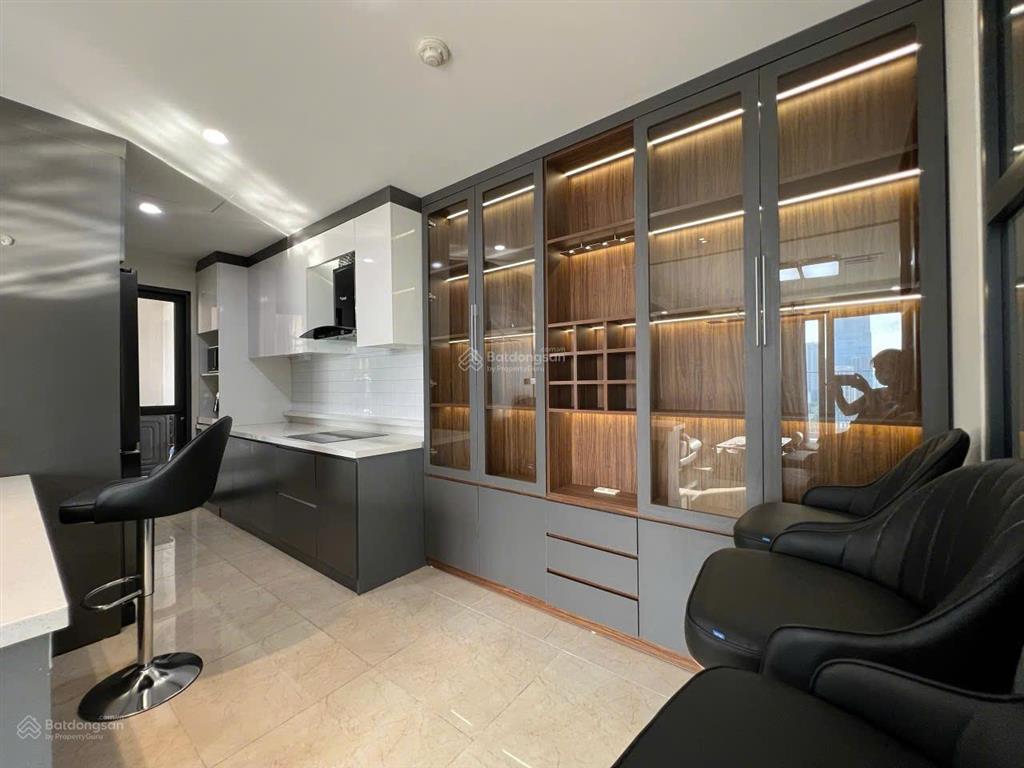 Cần tiền tiêu tết, bán nhanh căn hộ toà c3, 3 ngủ gía 14,9 tỷ có thương lượng. 0857 242 ***