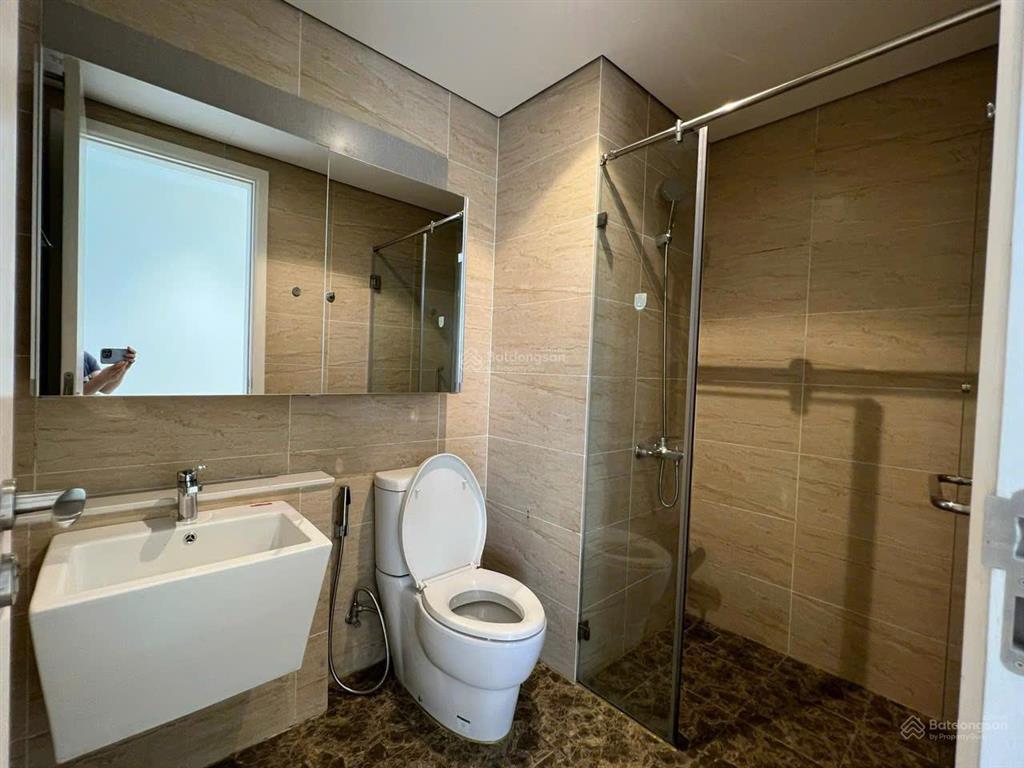 Cần tiền tiêu tết, bán nhanh căn hộ toà c3, 3 ngủ gía 14,9 tỷ có thương lượng. 0857 242 ***