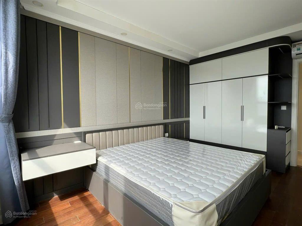 Cần tiền tiêu tết, bán nhanh căn hộ toà c3, 3 ngủ gía 14,9 tỷ có thương lượng. 0857 242 ***