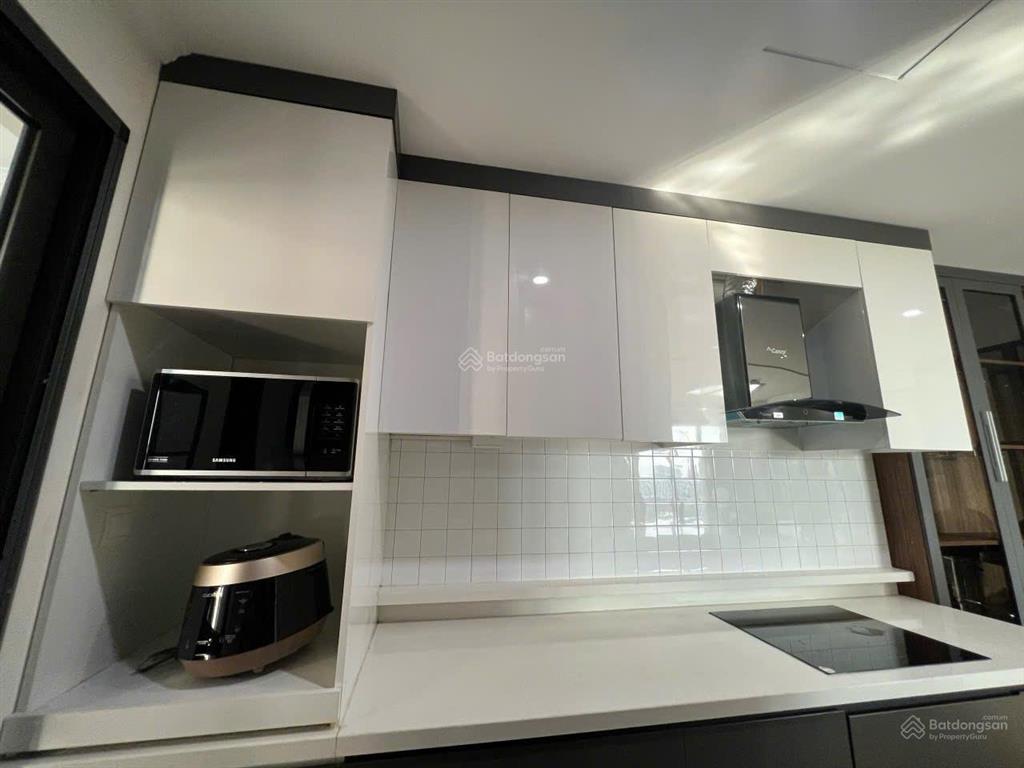 Cần tiền tiêu tết, bán nhanh căn hộ toà c3, 3 ngủ gía 14,9 tỷ có thương lượng. 0857 242 ***